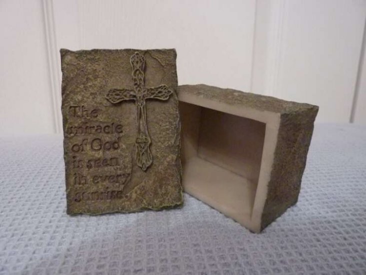 Prayer Box with Lid - Miracle of God - Russ Berrie - Click Image to Close